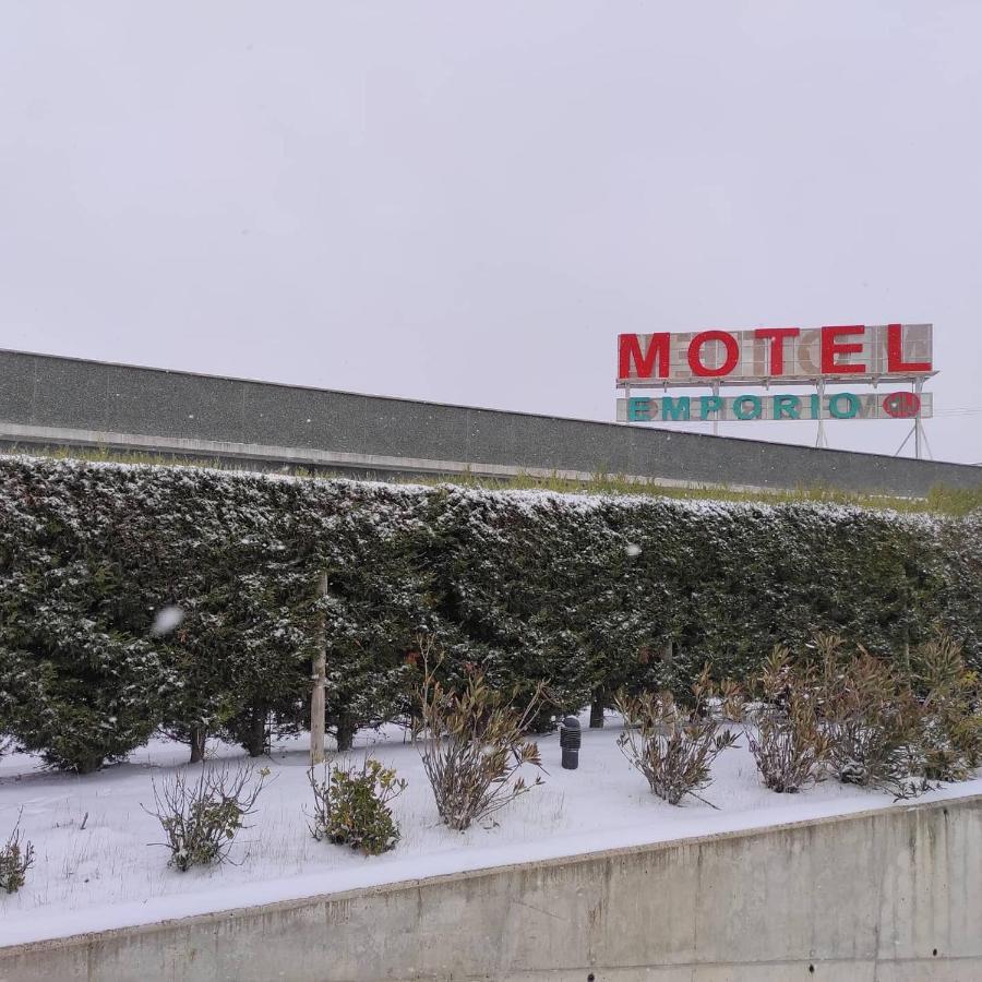Motel Emporio Cabezón de Pisuerga Eksteriør billede