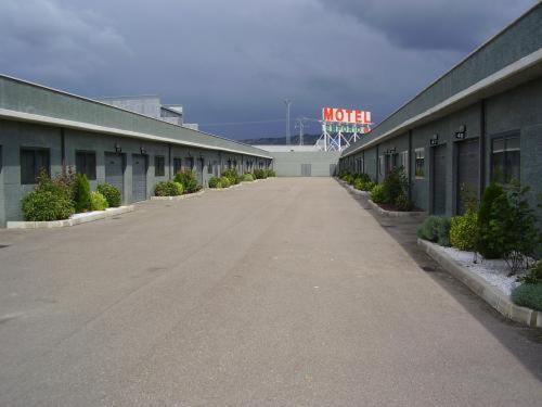 Motel Emporio Cabezón de Pisuerga Eksteriør billede