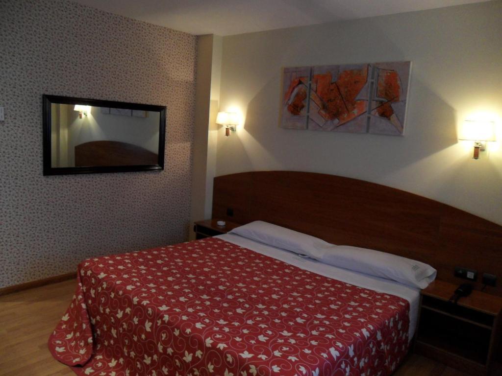 Motel Emporio Cabezón de Pisuerga Eksteriør billede